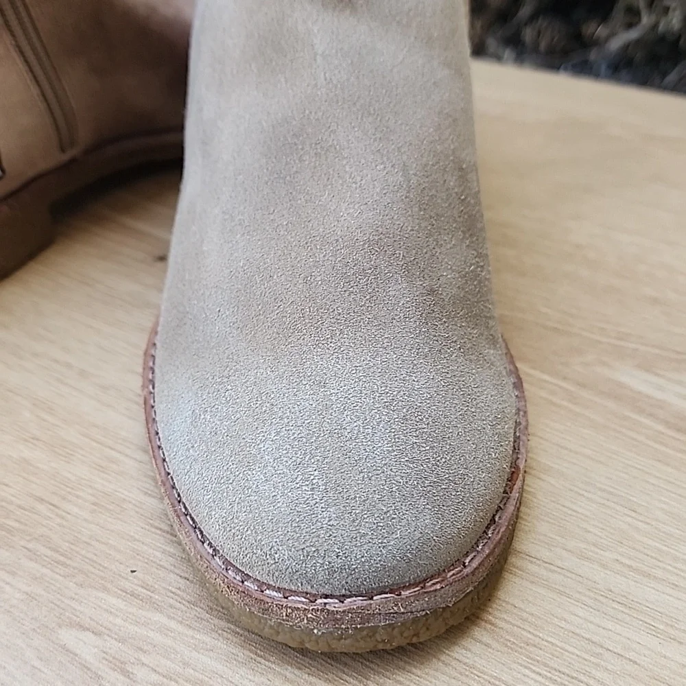 Kate Spade New York Bellville Floral Embroidered Suede Desert Booties Size 9